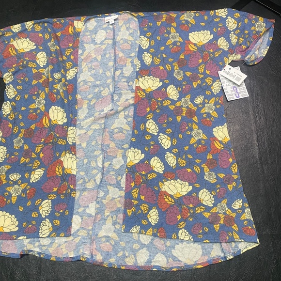 LulaRoe Bianka Kimono - Picture 2 of 5